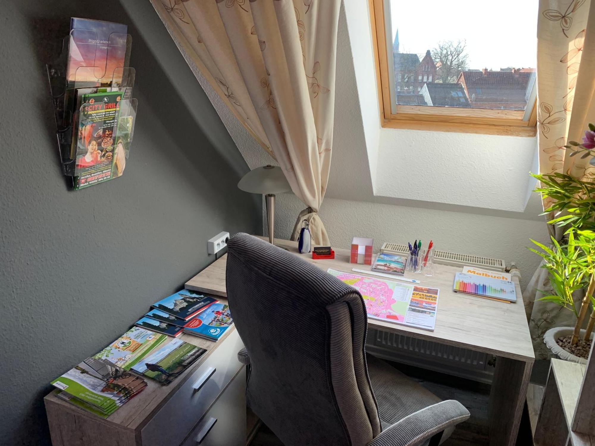 Best-Preis Ferienwohnung Mit Netflix, Self-Check-In, Ebike Ladestation Im Fahrradraum, Wlan - Direkt Am Elberadweg Im Herzen Von 维滕贝尔格 外观 照片